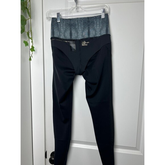 Aurum Snakeskin Print High Waisted Tights Size small/ petit - Picture 6 of 9